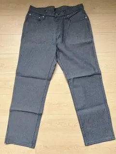 UNIQLO グレー ストレートデニムパンツ