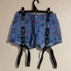 【LISTEN FLAVOR】ガーターベルト付き総柄ショートパンツ