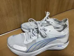 PUMA リベレイトニトロ 2 ウィメンズランニングシューズ 23.5cmのサムネイル