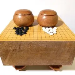 碁盤と碁石　一式セット　ビンテージ　昭和初期　那智黒　本蛤白 骨董・古美術品】碁盤・碁石セット 高級碁盤 碁石 那智黒 白蛤
