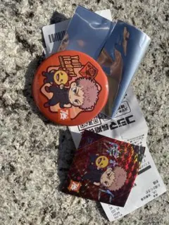 呪術廻戦　コジマ　缶バッジ　ホログラムステッカー