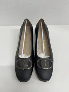 Salvatore Ferragamo パンプス ブラックのサムネイル