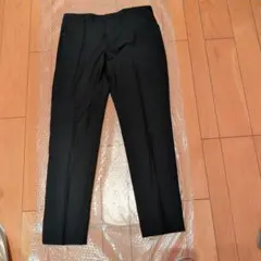 プラダ パンツ バージンウール　ブラック 前止めボタン 31サイズ 未使用品のサムネイル