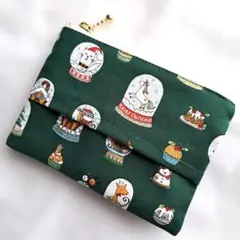 ポケットティッシュ入れ付きポーチ 緑 クリスマス柄 スノードーム柄