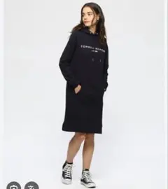 TOMMY HILFIGER パーカーワンピース ネイビー