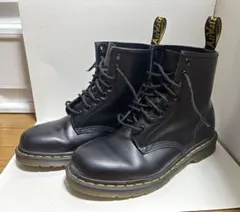 Dr. Martens 8ホール