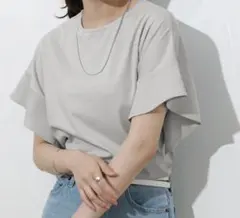 レディース フレアスリーブ 半袖Tシャツ ライトグレー　ピエロ　pierrotのサムネイル