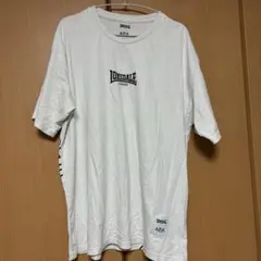 AZUL BY MOUSSYとLONSDALEのコラボ　Tシャツのサムネイル