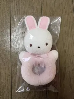 ファミリア　familiar うさぎ型ラトル ホワイト ピンク