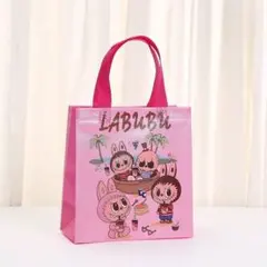 【値下げ中】LABUBU　 ラブブ　 バッグ 　ピンク　マチありバック