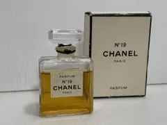 CHANEL シャネル N°19 PARFUM 箱付き 28ml残量約80%