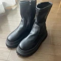 厚底ストレッチブーツ　ショート丈　サイズ23.5
