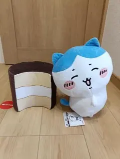 ちいかわ ハチワレBIG ぬいぐるみ＆チョコパイ正座クッションのサムネイル