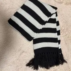 ストライプマフラー 黒と白 フリンジ付き