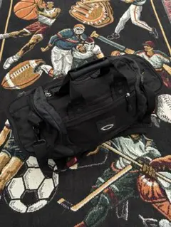 OAKLEY　オークリー　Bostonbag　ボストンバッグ　y2k　希少　黒 OAKLEY オークリー Bostonbag ボストンバッグ y2k 希少 黒 - メルカリ