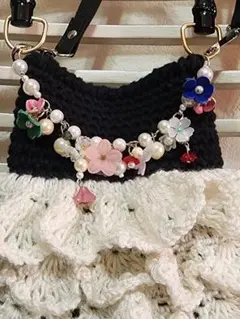 レザーフラワー＆花チャーム付きスマホ入れショルダーバッグ♡ポテチーノさえら