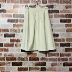 【ROSE BUD】タックデザインフレア無地スカート