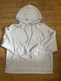 ライトグレー　フード付きパーカー