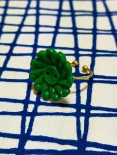 アンティークボタンリング　指輪　希少　レア　ヴィンテージ　昭和レトロ　グリーン