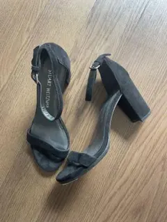 Stuart Weitzman ストラップサンダル　黒のサムネイル