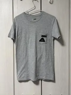 POLeR ポケット付き Tシャツ グレー メンズのサムネイル