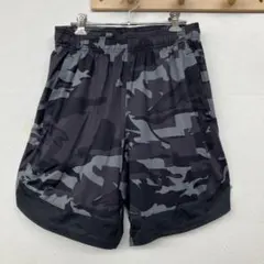 アンダーアーマーカモフラージュ ハーフパンツのサムネイル