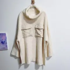 パターントルソ ハイネックニット　オーバーサイズ　ポケット付きニット
