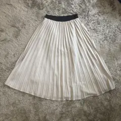 プリーツスカート　アイボリー