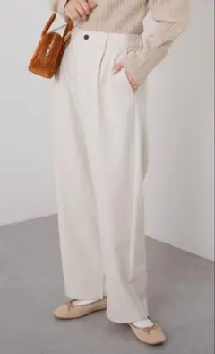 ⭐︎新品未使用⭐︎テックウールストレートスリットパンツ