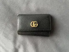 GUCCI ブラック レザー キーケース