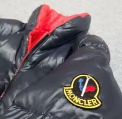 す*ぐ様 Moncler ダウンジャケット 黒/赤