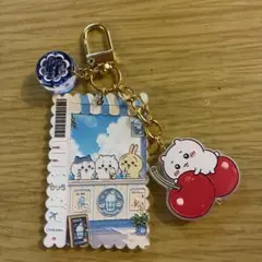 ちいかわ アクリルキーホルダー チャーム付き