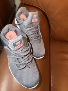 Nike スニーカー グレー/ピンクサイズ24.0