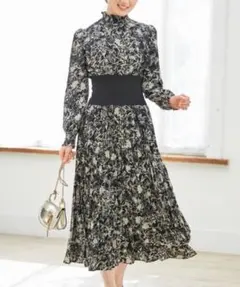 ウエストリブ切り替えシャーリングフラワープリントプリーツワンピース tocco