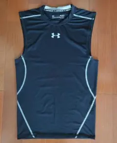Under Armour ブラック タンクトップ　MD