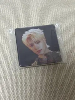 SEVENTEEN ディノ ガチャガチャ ピンバッジ