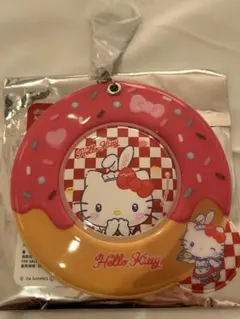 サンリオ　缶バッジ＆ホルダーセット　ダイナー　ハローキティ