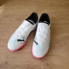 Puma サッカー用スニーカー ホワイト/ピンク