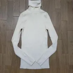 【ユニクロ】ウール リブニットタートルネックセーター　アイボリー Sサイズ