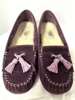UGG パープル タッセル付きモカシン 24cm