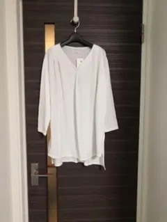 新品送料込！earth music&ecology    Vネックチュニック