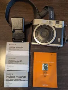 instax mini90 NEO CLASSIC 本体 中古品 フィルム8枚入