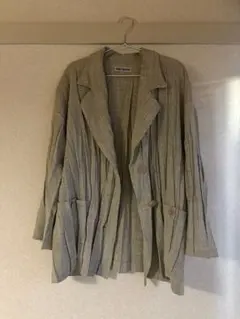 ISSEY MIYAKE テーラードジャケット プリーツのサムネイル