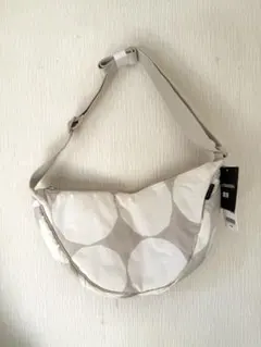 新品・未使用◎ marimekko×UNIQLO ◎ラウンドミニショルダーバッグ