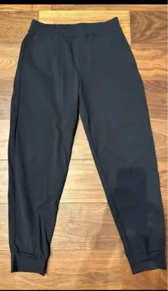 ユニクロ　ウルトラストレッチ　アクティブジョガーパンツ ブラック　Sサイズ