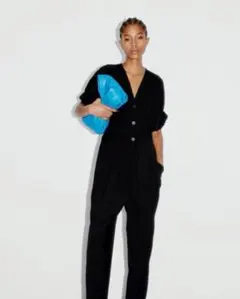 ZARA ジャンプスーツ　黒　ブラック　半袖　Ｖネック　ベルト付き　【S】