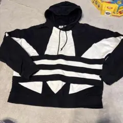 アディダスオリジナルス ビッグトレフォイル パーカー