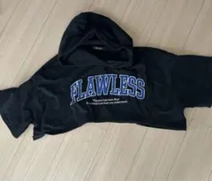 FLAWLESS ショート丈パーカー ブラック ストリート系　アベイルのサムネイル