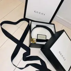 GGマーモント シャイニーバックル レザー ベルト ブラック ゴールド