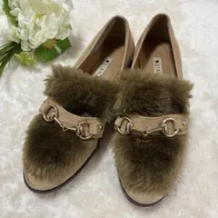 美品DIANAベージュ ファー付きローファー24.5